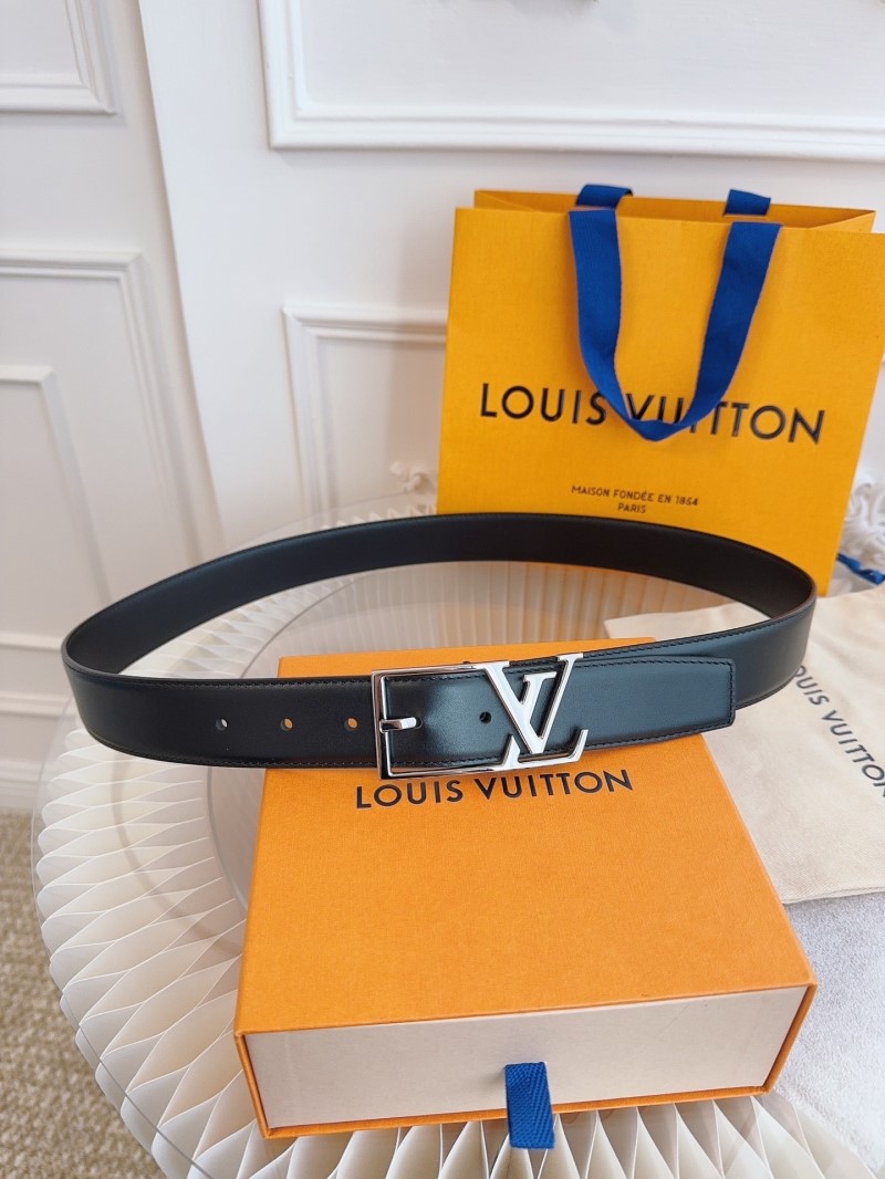 l0vis Vvtt0n belts